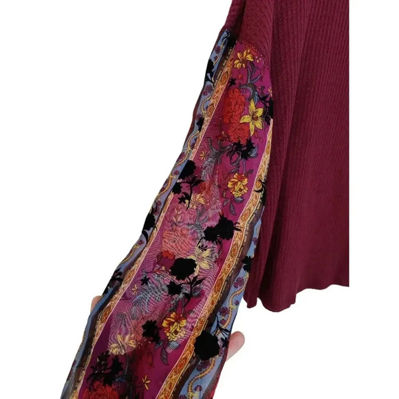 Gypsies & Moondust Long Sleeve Maroon Burgundy Floral Top Sweater Size S - Picture 5 of 8